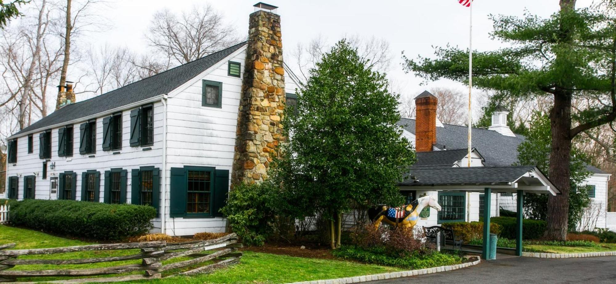 The Olde Mill Inn Basking Ridge Dış mekan fotoğraf
