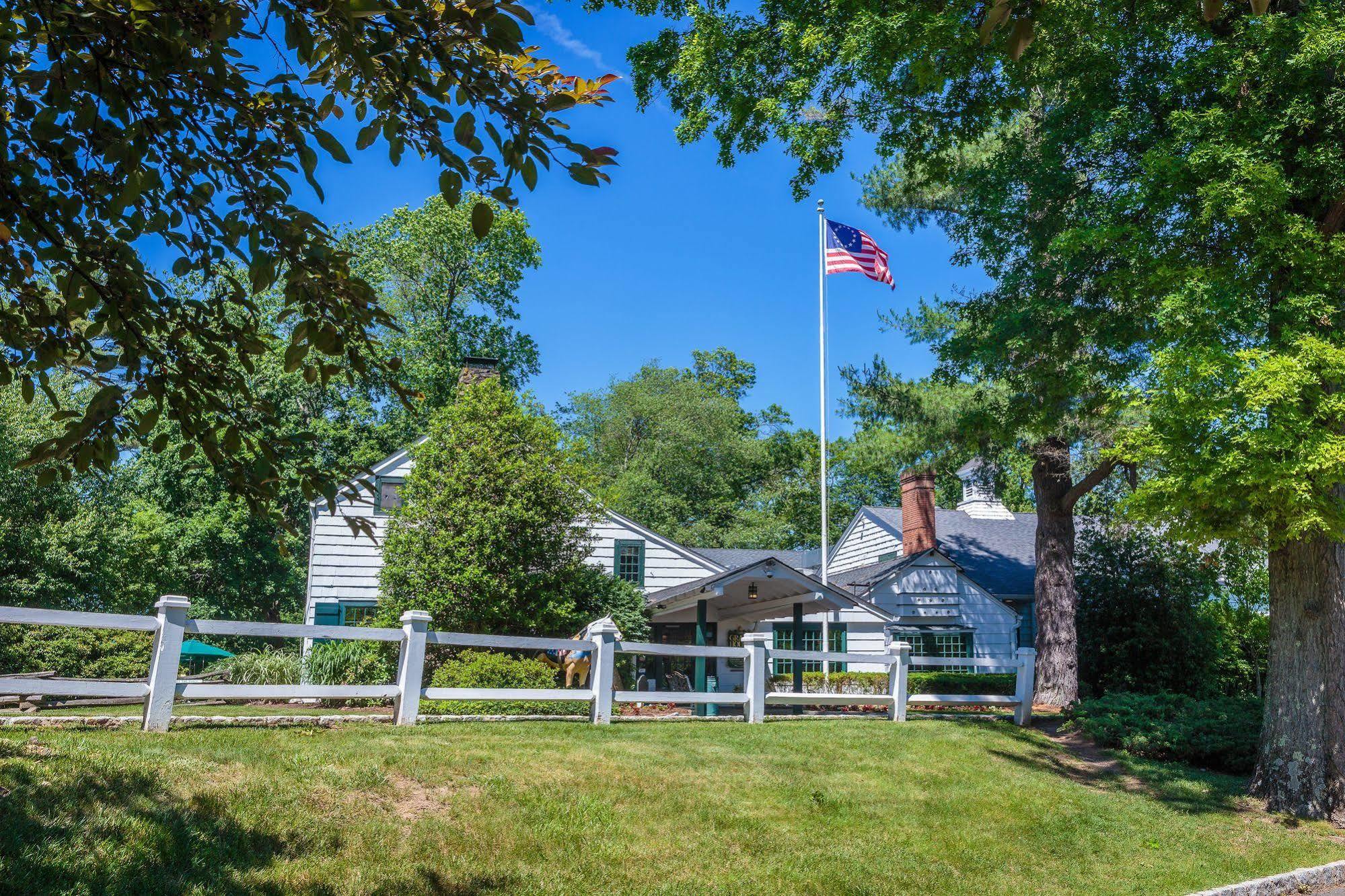 The Olde Mill Inn Basking Ridge Dış mekan fotoğraf
